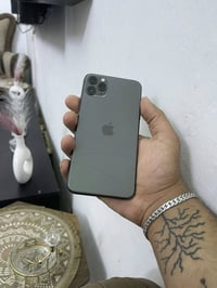ايفون11برو ماكس  ذاكره 256 ////بطاريه77 جهاز بلادي مكفول ما مفتوح  فقط...