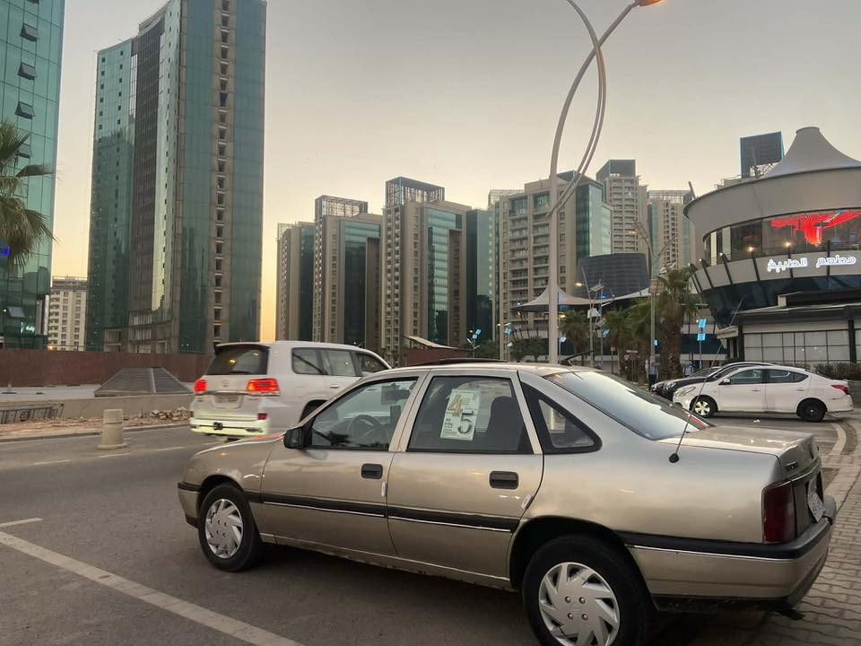 محرك 18
موديل1992 
بدون دعم بدون ضرب 
بخ جماليه
سيدي كرستال
سعر 38
اتصال ***********
رقم دهوك عنوان موصل
