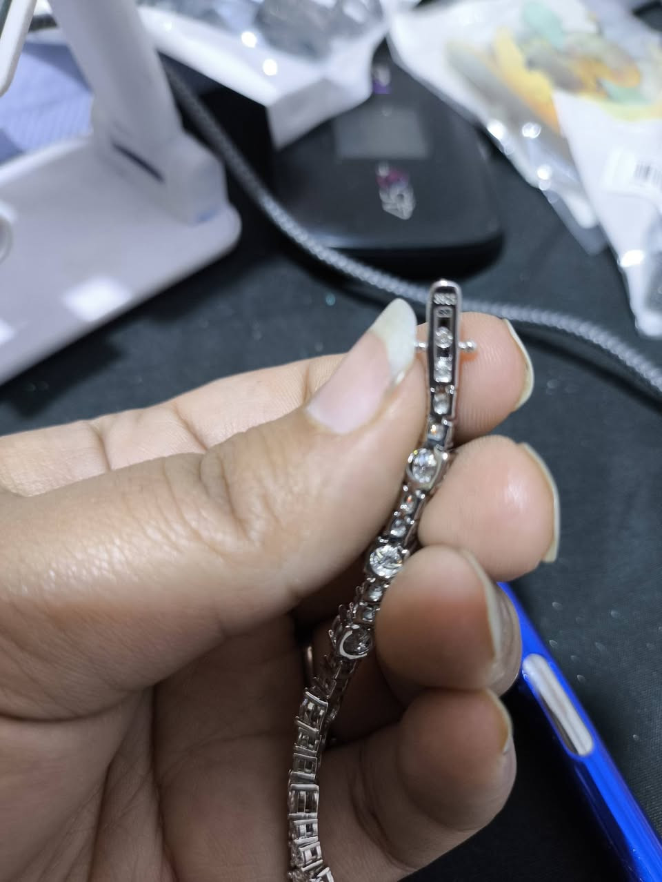 بديل الألماس مع شهاده الضمان اعلى سعر ابيع


**إذا كنت صاحب هذا الإعلان وتريد حذفه لأي سبب، رجاءا أرسل رسالة إلى الدعم الفني**