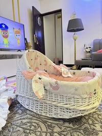 أغراض طفلة • شبه جديدة • فراش أرضية