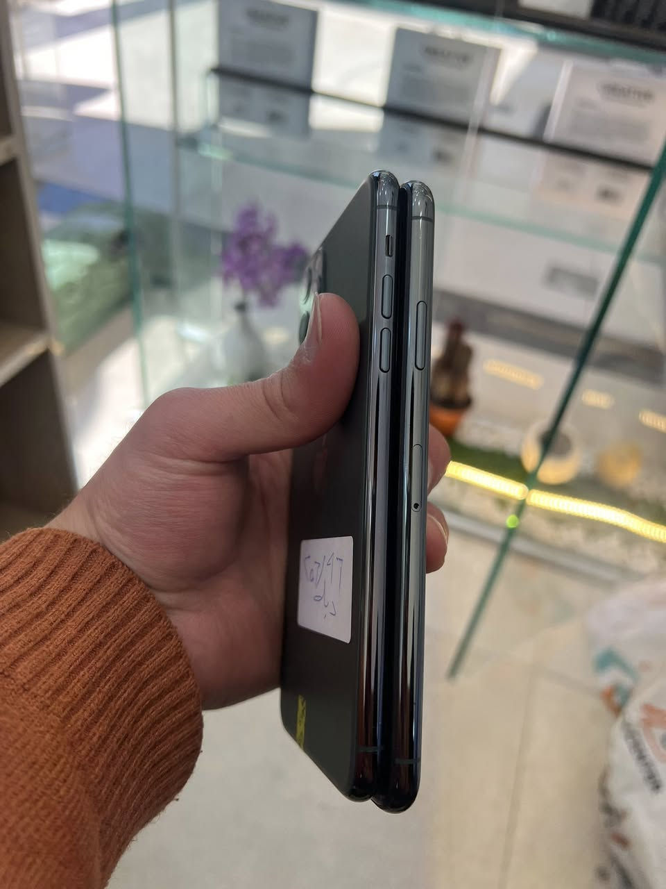 ١١ بروماكس عدد ٢
١١ بروماكس 
ذاكره ٥١٢
دبل سيم 
بطاريه ٩٠ وفوك 
نظافه ١٠٠

١١ بروماكس 
ذاكره ٢٥٦ 
دبل سيم 
بطاريات ٩٠ وفوك
نظافه ١٠٠ 

للاستفسار خاص او اتصل ***********
