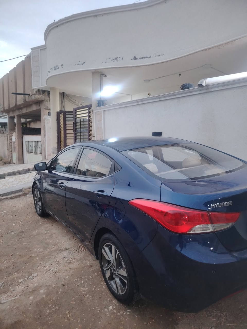 سلام عليكم للبيع النتره ٢٠١٢ خليجي مكينه ٢٠٠٠دوش جاهزه كير مكينه حداديه تبريد فوول مواصفات فتحه بصمه شاشه تحكم جهتين ويل كب اشاير بالمري حساس خلفي مكفوله من لحادث بيه صبغ بصفحة العبري بدون اي داخل  ٩٨$وبيه مجال
مكاني بابل ***********
