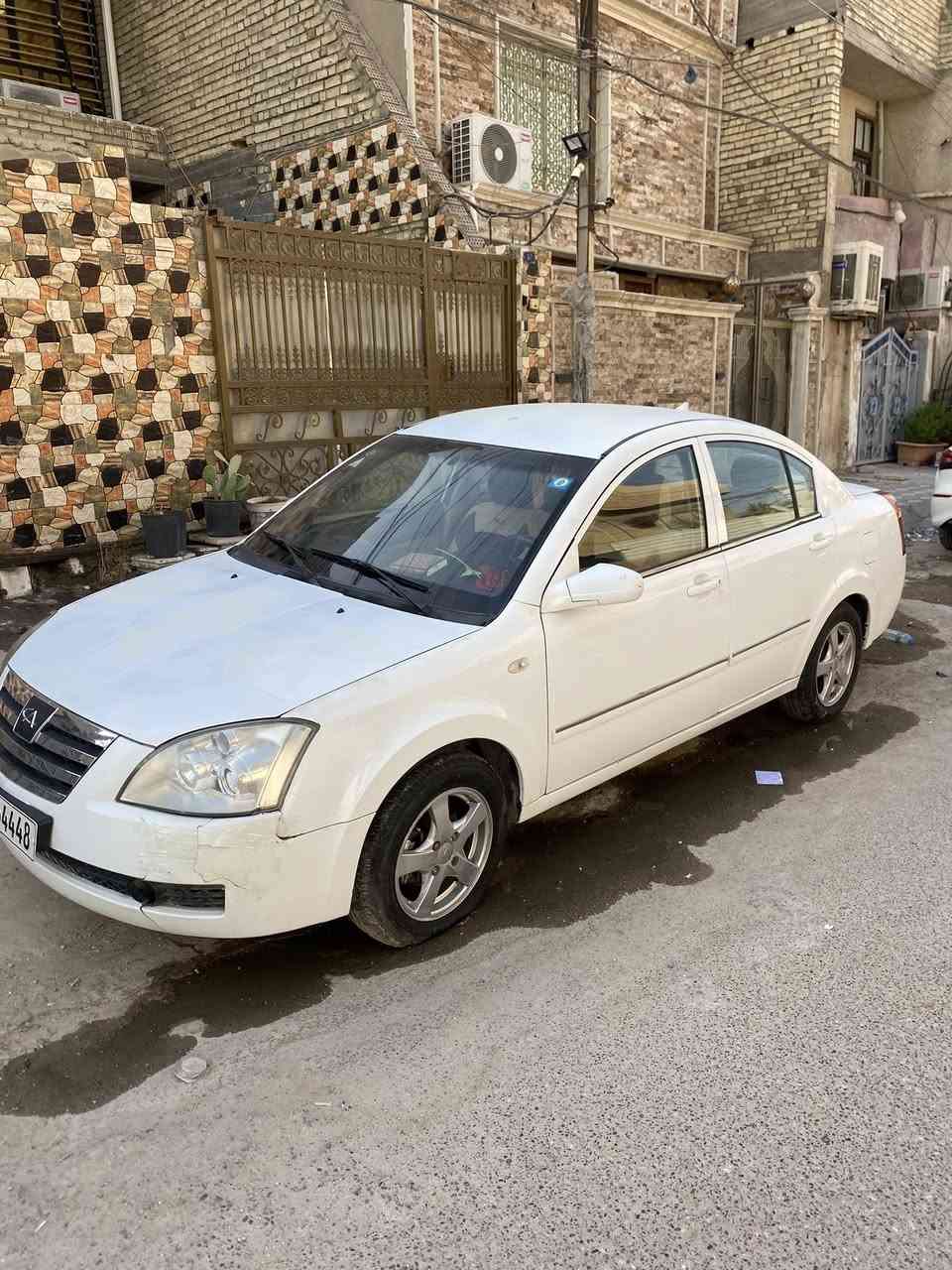 سلام عليكم سياره شيريA5 موديل ٢٠١٢هزه جديده سياره محرك وكير بلادي تبريد شغال. مابيها صبغ ولا ضربه  سياره بلاديه نضيفه  صدر جديد مكان بغداد طالبيه سعر45.  رقم *********** شرط تحويل
