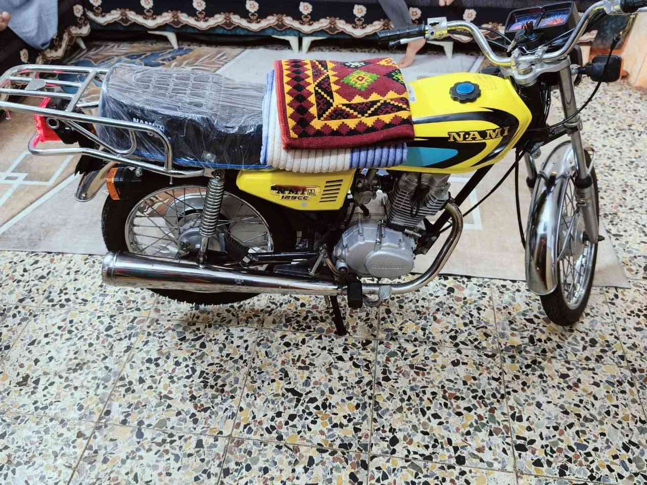 دراجه ايراني موديل 19 اوراق صولي دراجه ممفتوحه كل نقص مبيهه بعده بلادي سعر واحدوبيهه مجال ***********
