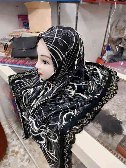 📣 حجابات وكوزمتك الهادي  📣
💫 وصلنا كم جديد… وأجمل من الجديد 💫

🧕 ربطات حجابات موديلات مختلفة
ستايل، نعومة، وثبات… اختاري اللي يناسبك وبسعر يخبل 🔥

🧣 شال جديد بخامة ثقيلة
ألوان مميّزة ومريحة للّبس… يلائم الشتاء ويضيف فخامة على طلعتج ❤️

✨ الجودة عالية – الأسعار تناسب الكل
✨ متوفر كلشي تحبّوه… تعالوا شوفوا الجمال بعينكم

📍 حجابات وكوزمتك الهادي 2 
نورتونا بأي وقت 😊🌸
العنوان حلة البكرلي الفرع المجاور لمدرسة بردى
او الاستفسار واتس اب ***********
