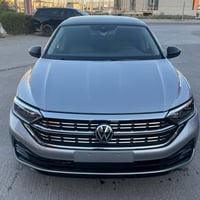 ڤۆلکسواگن جیتا 2025 مواسەفات SEL یەک پارجەی سبوخە جەملخی پیشەوە 5 مایل...