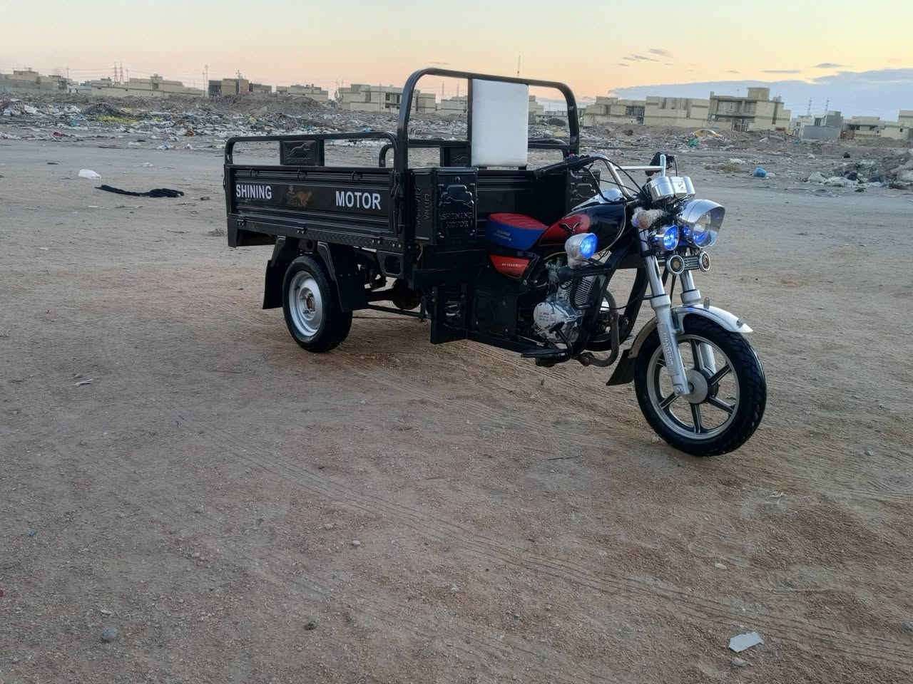 السلام عليكم ستوته للبيع موديل 23 مكفولة كفاله عامه مكتب حسين صارلهه شهرين من طالعه مكان كربلاء حي العامل مامتواجد ع خاص الشراي يتصل ع رقم ***********
