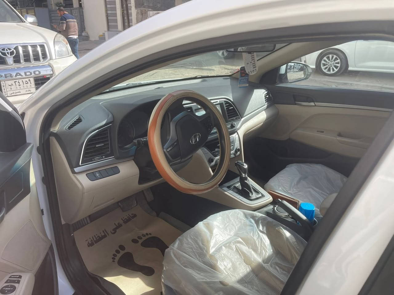 النترا سوبر ١٨ خليجي
مكفولة ماعدا شبر بارد
ماشية ١٧٣ الف
السعر ١٥٥ وبي مجال
مكاني بغداد حي الخضراء
***********
