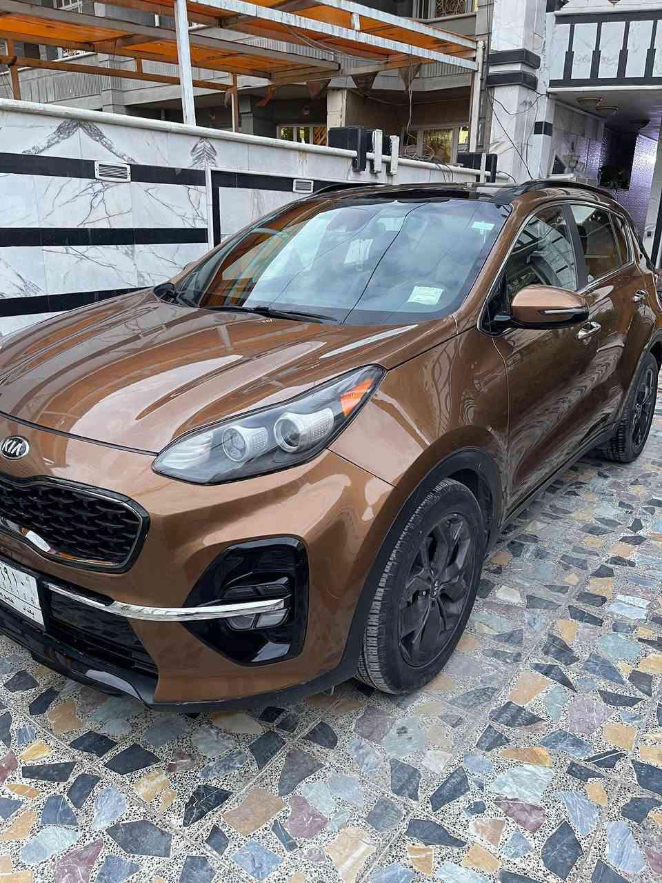 السلام عليكم للبيع فقط
كيا سبورتج موديل 2020 رقم بغداد 
المواصفات فول واحد على واحد بانوراما بصمه 
 مكينه 2400 صور الحادث ورقم شاصي بل منشور وحته السونار هم 
ماشيه 57 الف ميل ايرباك برده وستيرن 
فقط السعر 160$ ورقه مكاني بغداد جديده 
الاتصال 

‭0773 548 4352‬
