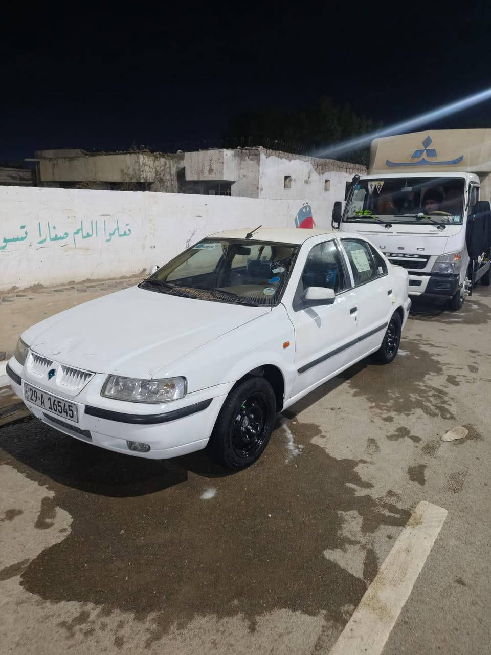 السلام عليكم 
شباب للبيع سمند. موديل 2011رقم واسط نكليزي سنويه ال2030 هزه جديده جاهز من كلشي تخم تاير جديد صدر خلفي امامي جديد باتري اجديد جاهز سياره للخير مكفوله الحادث بيها صبغ دوسات وجاملق مبدال وهلالت الوره 
 السعر 45وبيها مجال امكان السياره واسط قضاء النعمانيه 
الاتصال ***********
