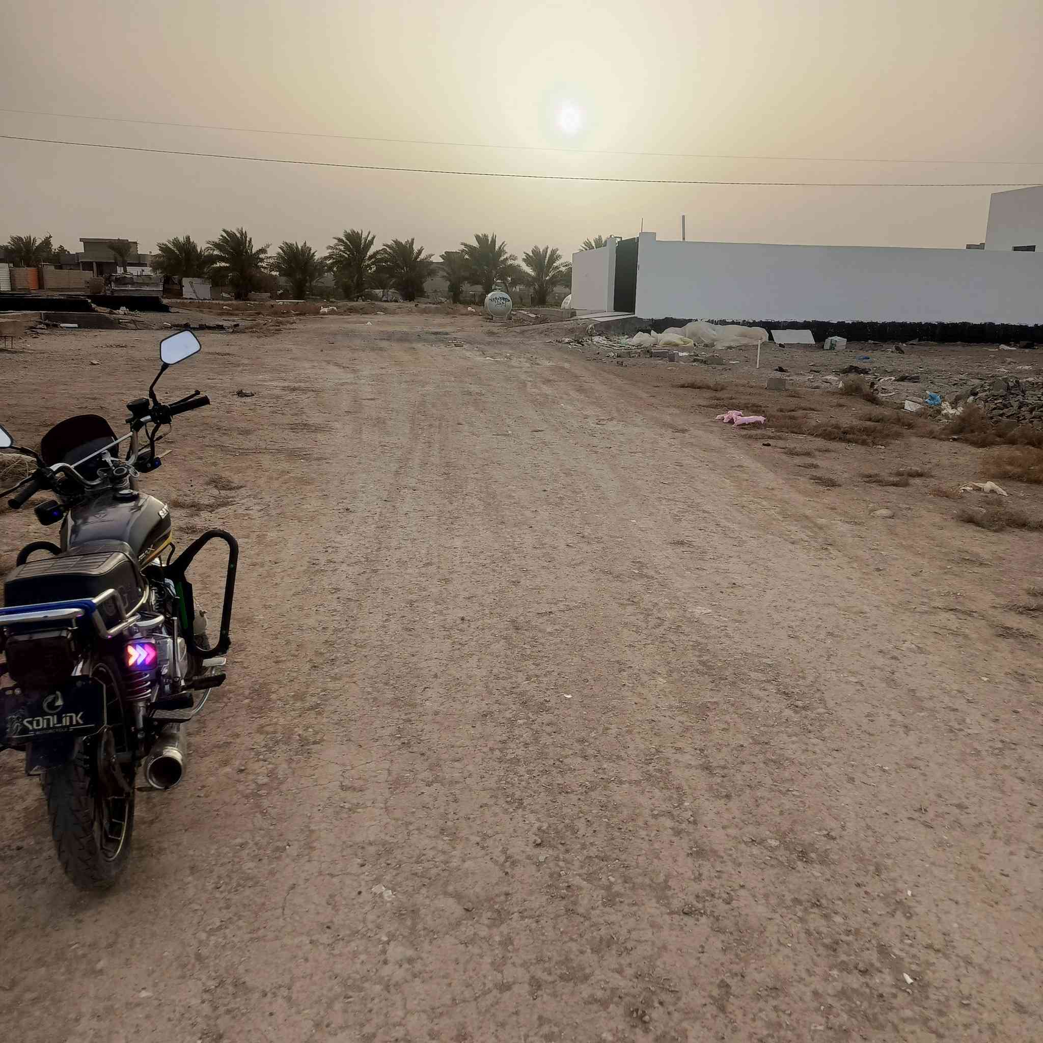 السلام عليكم
قطعه ارض للبيع في منطقه الطاش قرب مدرسة التل الاخضر مساحه الارض ٢٧٠ وجه١٠ نزال٢٧ شارع١٠ تبعد عن الشارع الرئيسي ١٠٠ متر ***********
