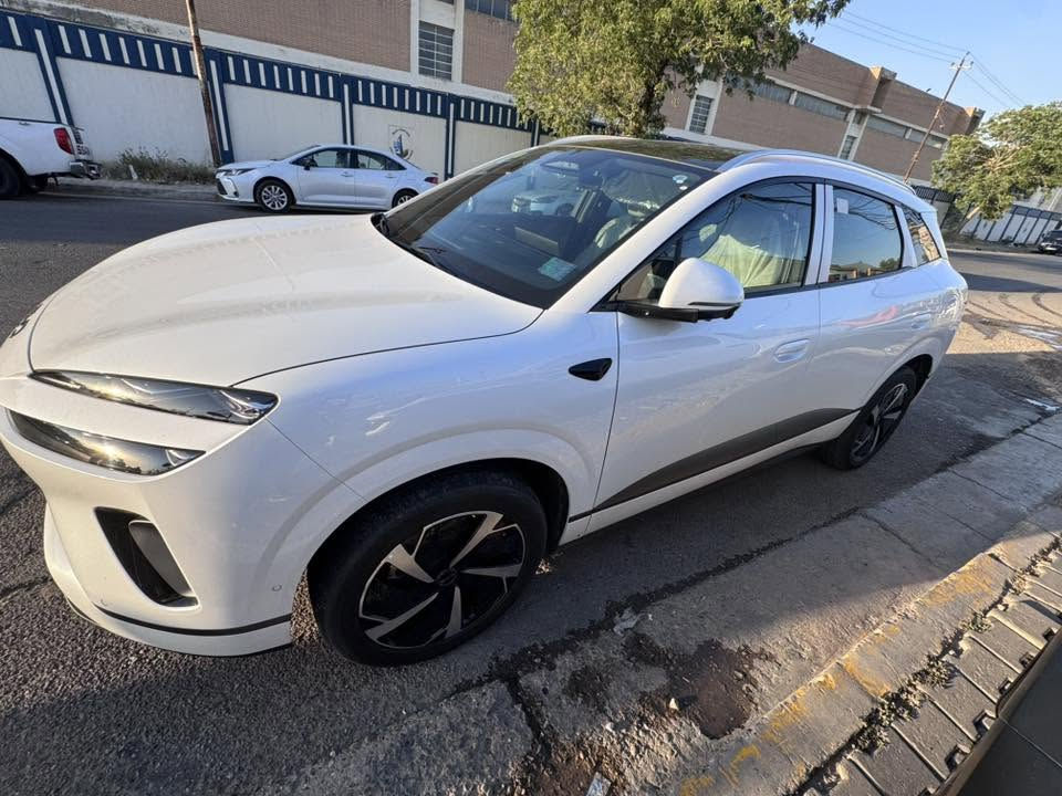 سلام عليكم BYD سلليون 6 الفول مواصفات 

القماره جام 13 كامره اوتو بارك موديل 2025 

السياره ماشيا 600 كيلو يعني زيرو 
ورقم مميز بااسمي

عنوان بغداد 

السعر 38 مليون 400 الف قفل للعلم الزيرو ماله 39 مليون بدون رقم

ملاحضه  عازل حراري للجام

***********
