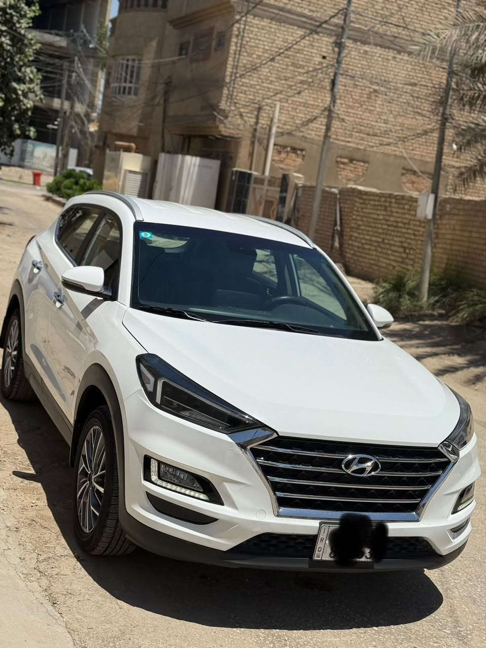 توسان ٢٠٢٠
الكاصد فول موصفات ماعده البنوراما
رقم بغداد نكليزي
مكفوله كفاله من كلشي
كشنين كهرباء
جلد
شاشه كبيره كامره
خمس عدسات 
مكاني حله 
السعر ٢٠٧ متوازي عل بيع ماكو هيج سعر
***********
