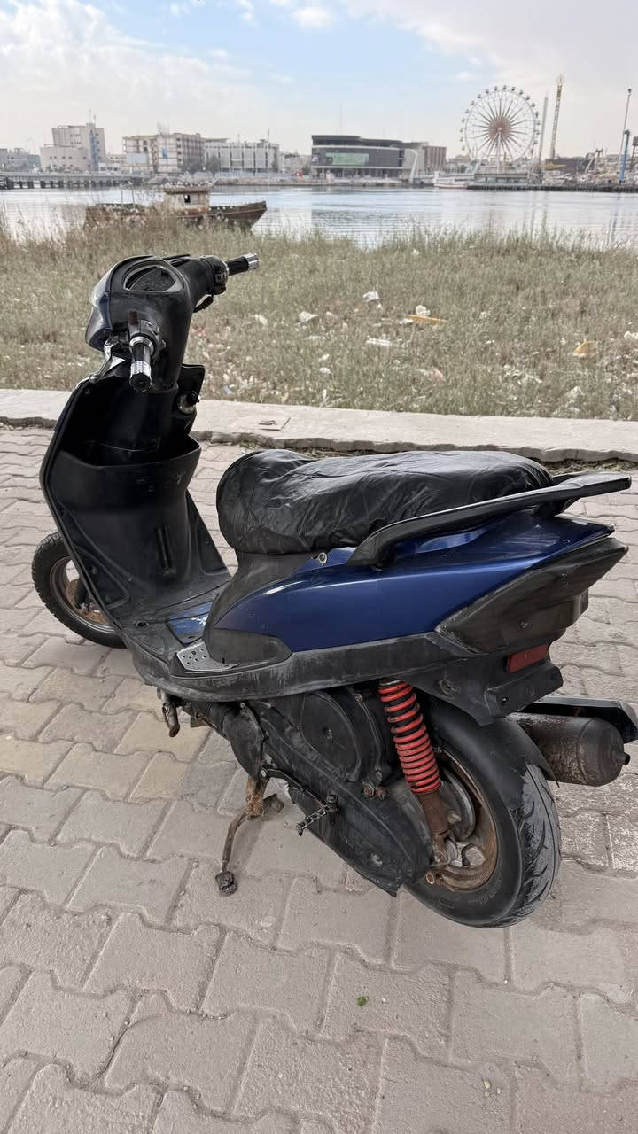 ماكس عدلة بوشة 49
الدراجة نظيفة مفتوحة مرة وحده الدراجة سوادات كلها ختم واحد ضفيرتها بلاد شغال كلشي بيها نقوصات بسيطة والاكسل مالها بي صوت ونه الدراجة شلعتها حلوة ومشيها حلو سعر 425 وبيها مجال للشراي 
العنوان بصرة تنومة 
***********
