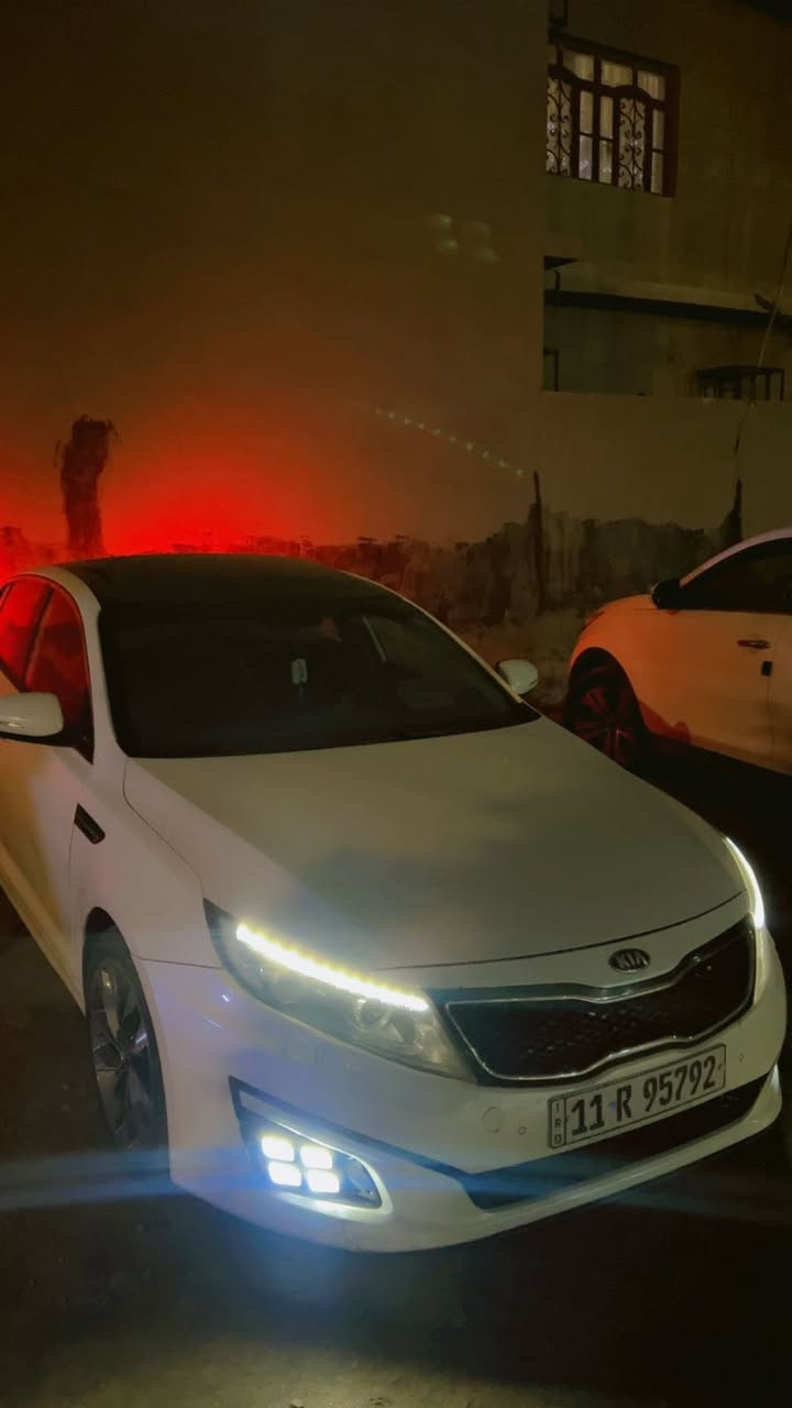 اوبتيما 2015 VIP
اعلى فئة مواصفات
 حساسات امامي خلفي 
اوتو هواد 
سايد بريك دكمه 
كشنات كهربائية 3 وضعيات
دواسه علامه كيه ٤ 
ترحيب 
مري شفط 
اشاير مري
لايت دوار ويه ستيرن
دمام بلادي انفنتي
سستم سماعات ١٦ سماعه انفنتي
تحكمات ستيرن
 انظمة قياده 
داخل جلد 
 تدفئة تبريد ٤ كشنات
سلايت كامل 
٥ ويل كب 
حساس لايت دوار ويه ستيرين
كشنات كهرباء 3 وضعيات 
هواي بعد مواصفات بيه
تخم تاير جديد
دهن كير جديد 
دهن محرك موتل جديد 
بيها طخة قديمة الموضحة بالصور ترجع بارد بس مصارلي مجال اسويها
سيارة احلى من الصور كلش نظيفة ومعتني بيها 
ب 150 مجال بسيط جداً حك الجية فقط 

مكان بغداد السيدية
***********
