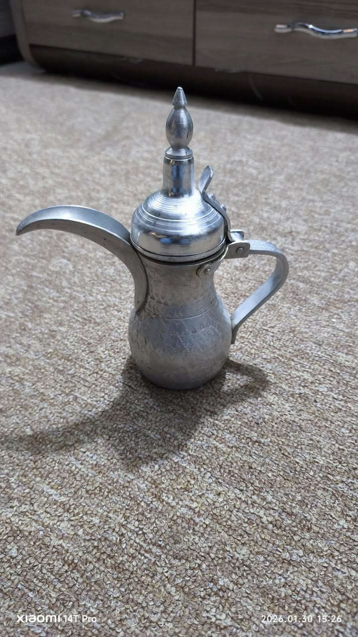 السلام عليكم
دلة المنيوم قياس 25
للبيع بغداد مدينة الصدر 
*********** لا يوجد توصيل
