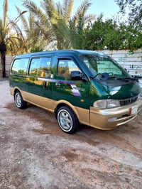بيجو • ٢٠٠٠ • سنوية ساقطة