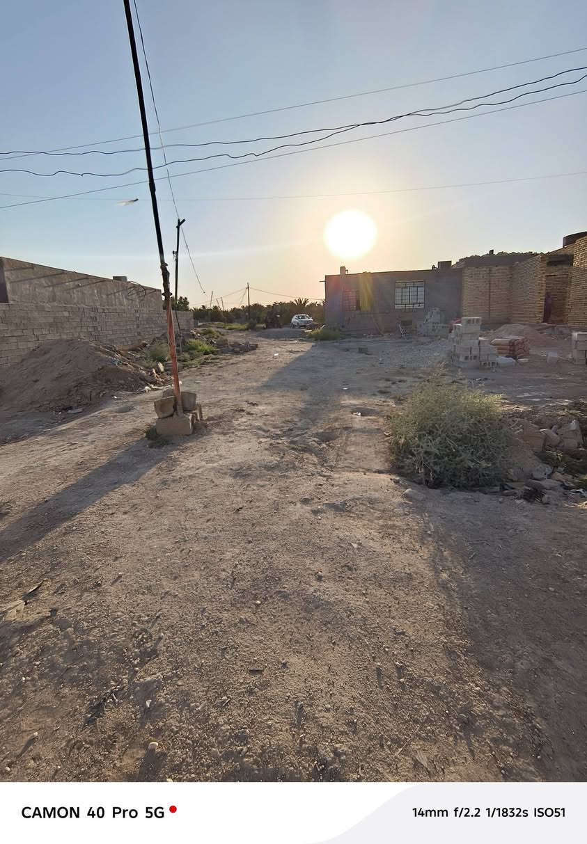 السلام عليكم
قطعه للبيع زراعي المساحه 300 متر المكان الحولي مقابيل مركز الشرطه مقابيلها شارع 20 متر خدمات كامله ماء وكهرباء ومجاري للاستفسار الاتصال على الرقم ***********
