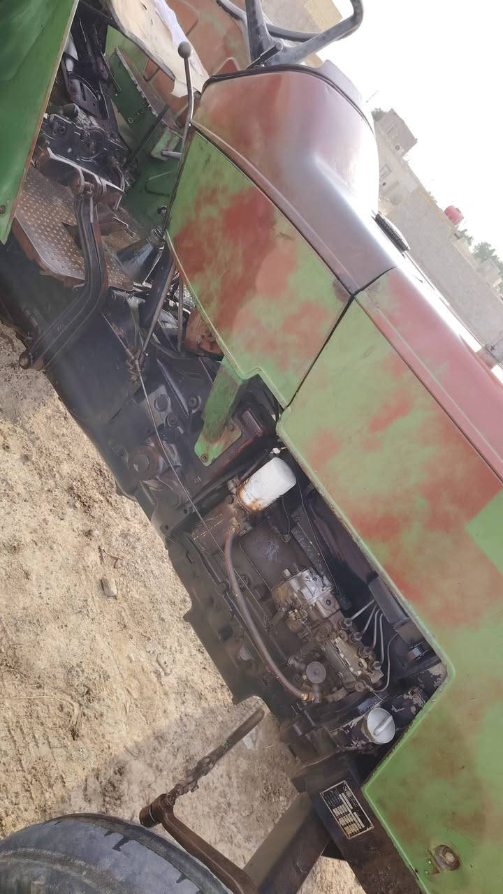 سلام عليكم سيرت موديل 99للبيع مكينه وكير وجهاز كفاله جاهزه مكان ذي قار سعر 7وبيها  تصل ***********
