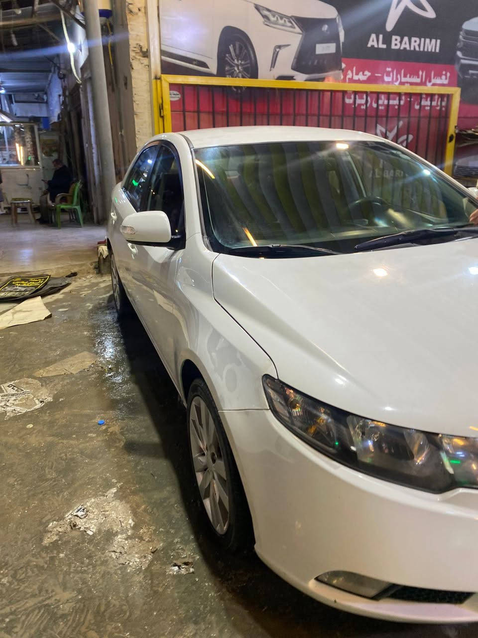 السلام عليكم
سيراتو 2010 خليجيه 
مكينة كير حدادية تبريد خير من الله
بيها مكانات صبغ موضحه بالسونار 
سعرها 77 وبيها مجال بسيط 
للاستفسار الاتصال على الرقم ***********
