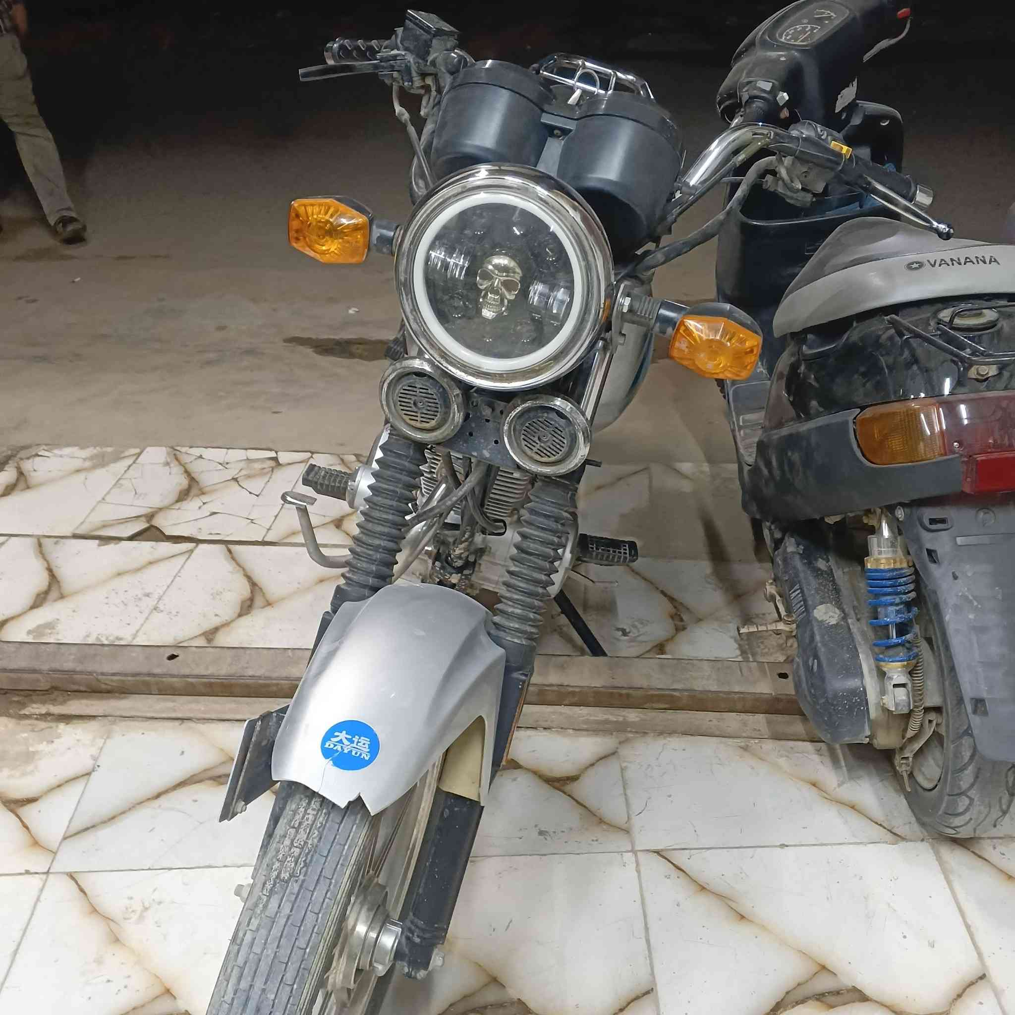 سلام عليكم دراجه دايوان 
موديل 23
***********
