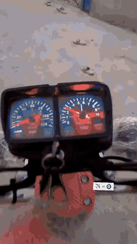 سلام عليكم دراجه نامه للبيع موديل خمسه وعشرين بس وصل هاذ الرقم والشراي بخدمته ***********
