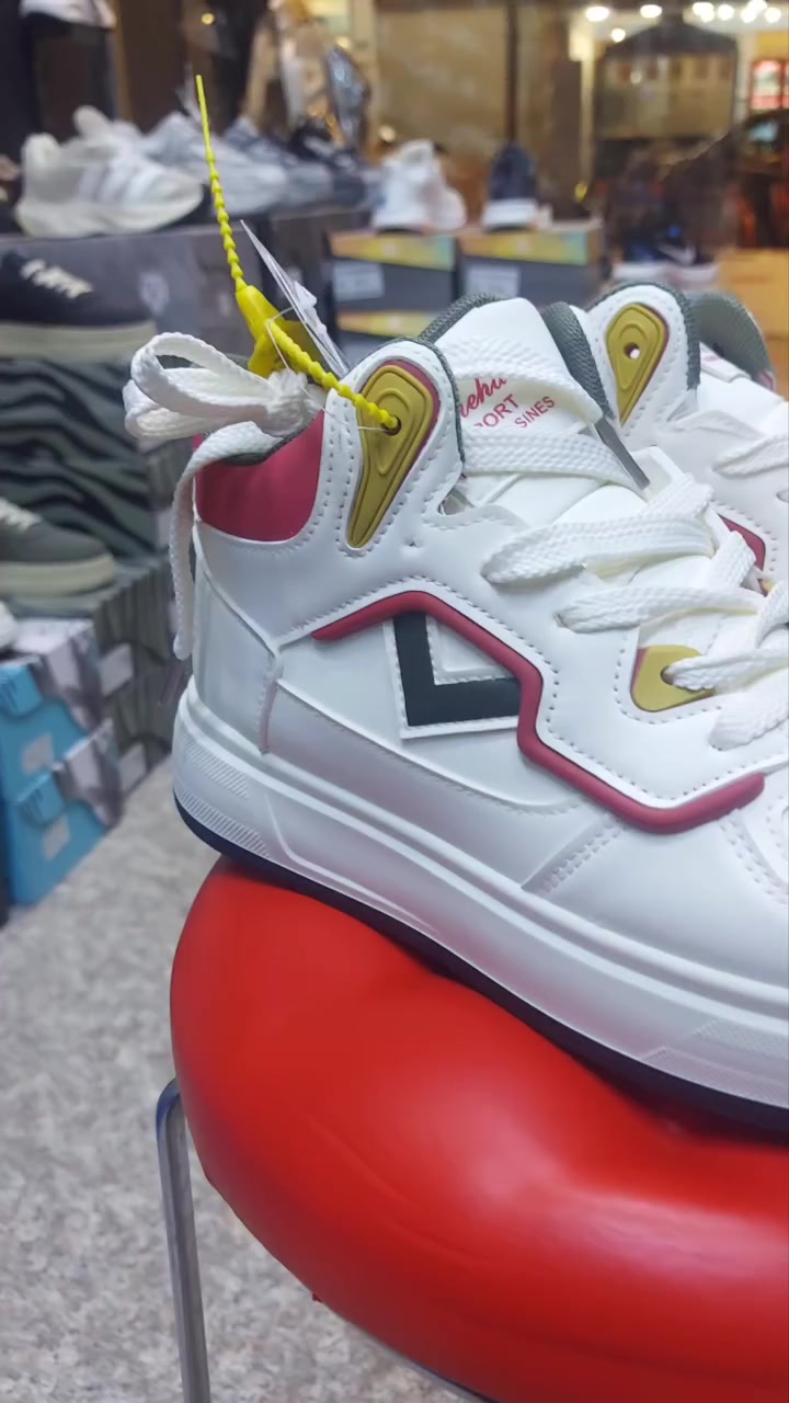 قطعه صدك قطعه😎🔥نار وشرار وانسب الأسعار متوفره ب ٣ الوان 41_45 
العنوان بابل_المسيب عمارة النسر و يتوفر توصيل لكافه أنحاء العراق راسلنا للحجر او اتصال والواتساب ***********
