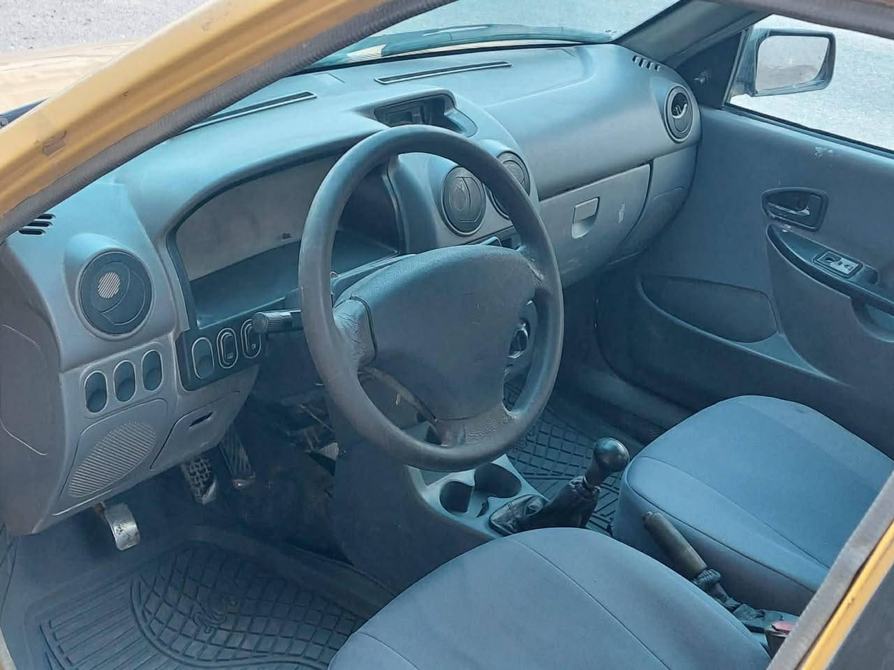 سيارة سايبة صفراء مولديلها 2012 رقمها انگليزي اوراقها كاملة ضريبتها مدفوعة  يعني تستلم سويچ  السعر 35 ورقة والتفاصيل والرقم على الخاص


**إذا كنت صاحب هذا الإعلان وتريد حذفه لأي سبب، رجاءا أرسل رسالة إلى الدعم الفني**