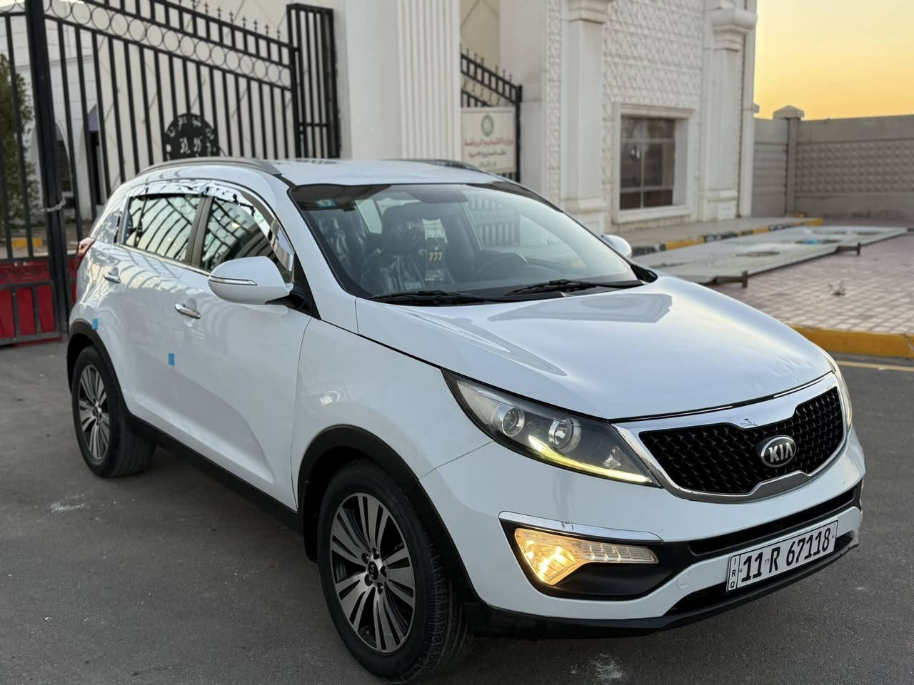 سبورتج خليجي مديل2016 رقم بغداد الدولي محرك 2000دوش المكينه والكير وحداديه وتبريد كله وضع شركه  بيه جاملغ امامي صبغ بس بدونن دواخل 

المواصفات 
شاشه +كامره خلفيه
حساس خلفي  
مري شفط 
لد انامي خلفي 
ويلكب حجم 18
تحكم ستيرن  

مكاني كربلاء السعر اتصل وتدلل 
***********
