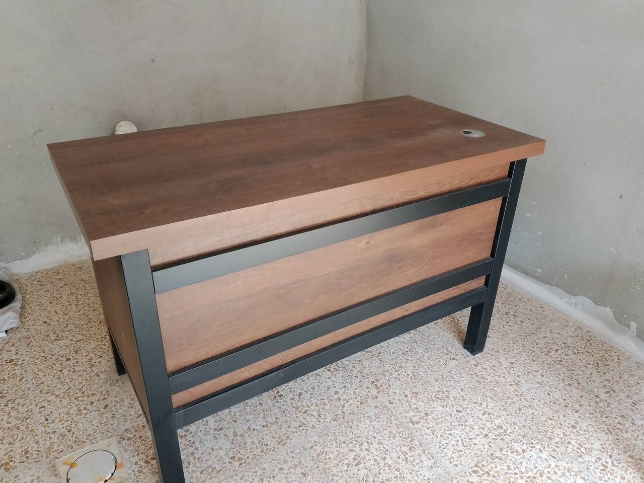 ميز تركي خشب ثقيل سعر
$$75
***********
