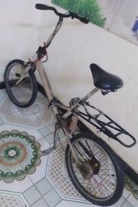 بايسكل طباكي • حجم ٢٠ • نضيف