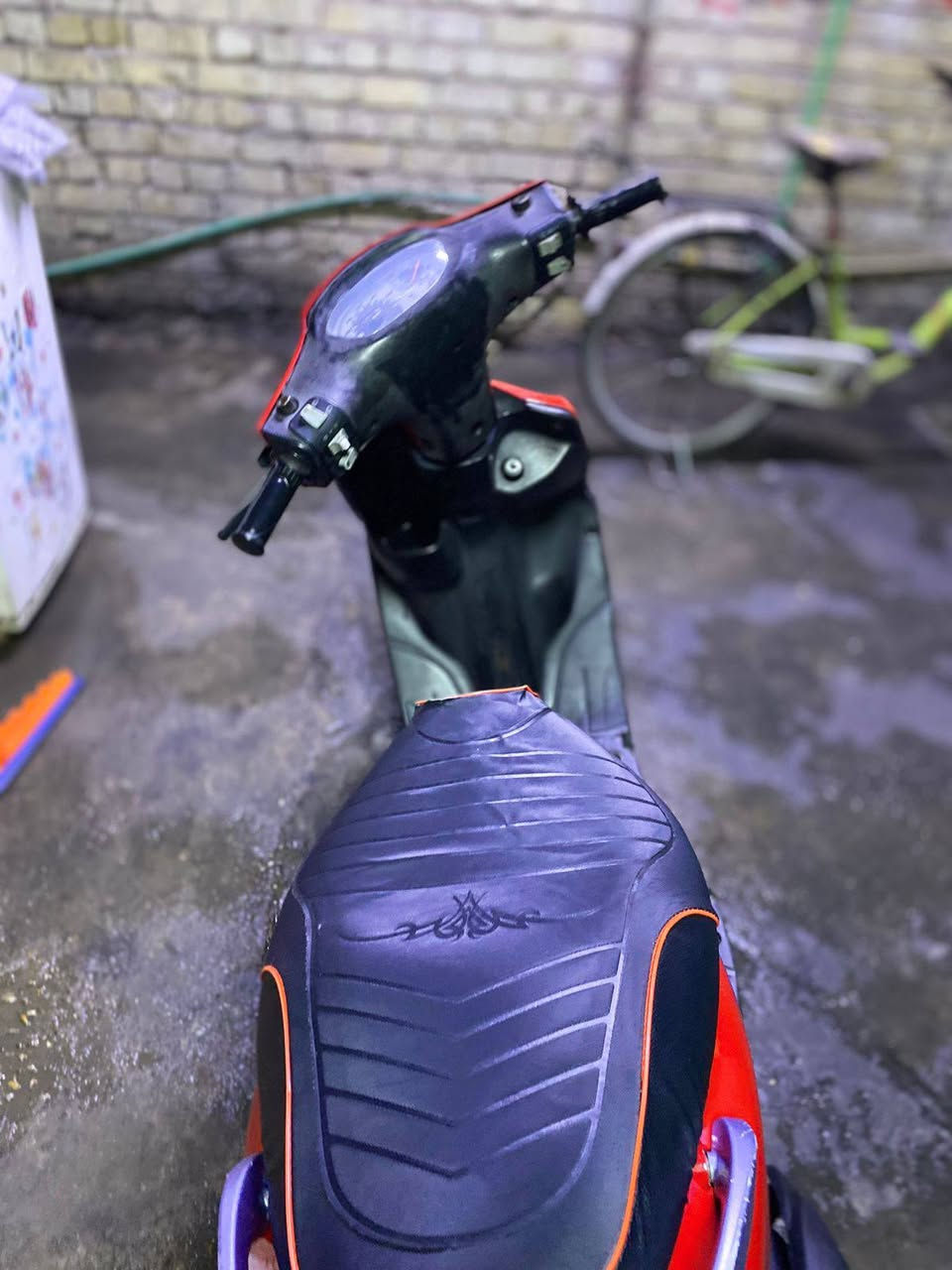 يا الله السلام عليكم
درجه ماكس قجمه 
      لبيع او مروس حسب قناعه 
دراجه خير من الله نضيفه شوفت عينك 
صلنصه FM رياضيه 
نقص برغي ما بيه 
فقط عندك جامه بكلايت مفطوره 
ريده 450 مكانه بغداد زعفرانيه 
***********
