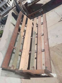كراسي حديد للبيع نضيفات و جديدات الحريه واتساب 07831419864