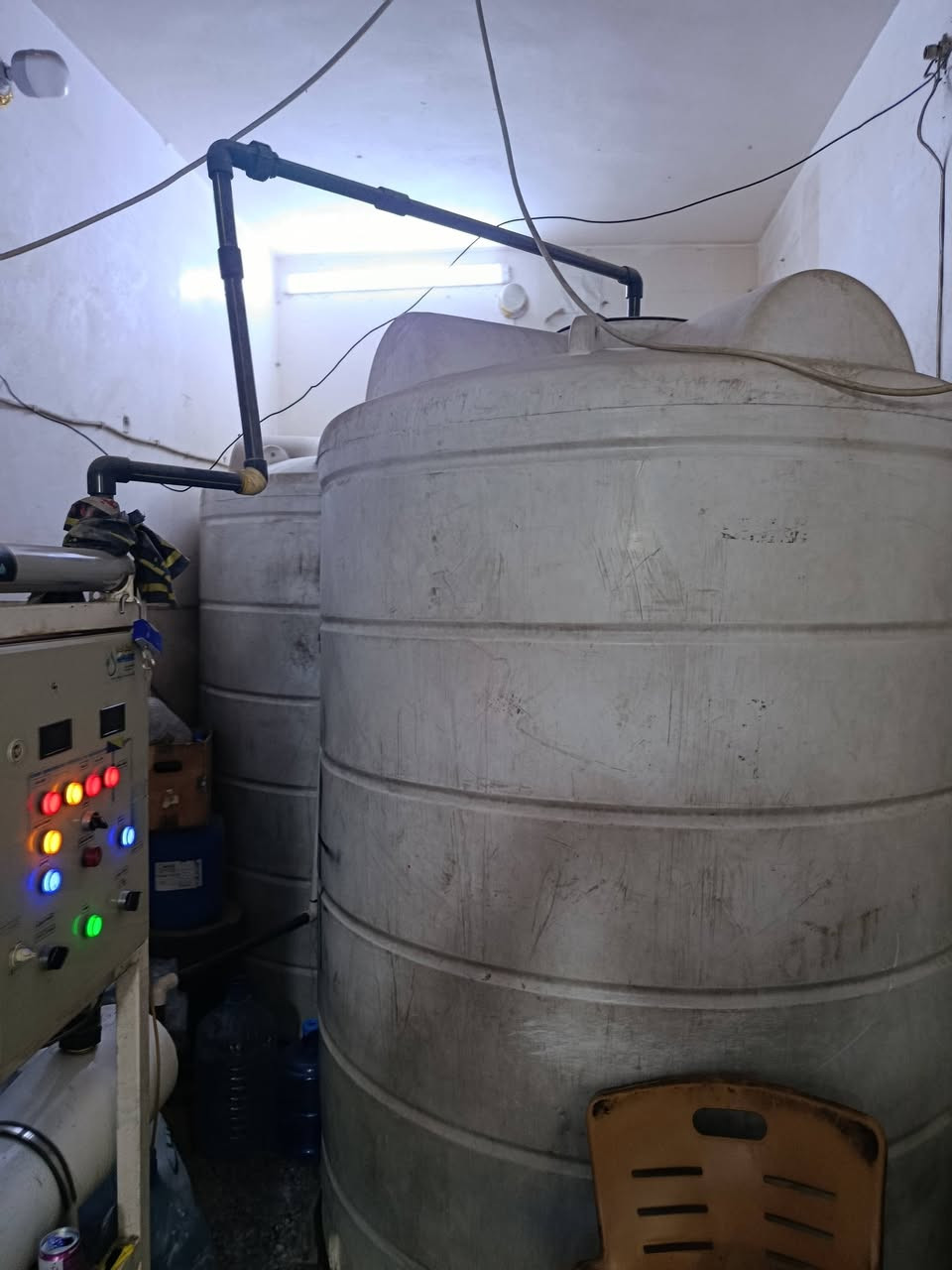 محطه ارو للبيع ام 1000
معه براميل ابو 5000عدد 2
معه سنك وعارضه مال دبات
معه ماطوراتها محطه شغاله
مكان بغداد حي اور
السعر 3 مليون بي مجال
***********
