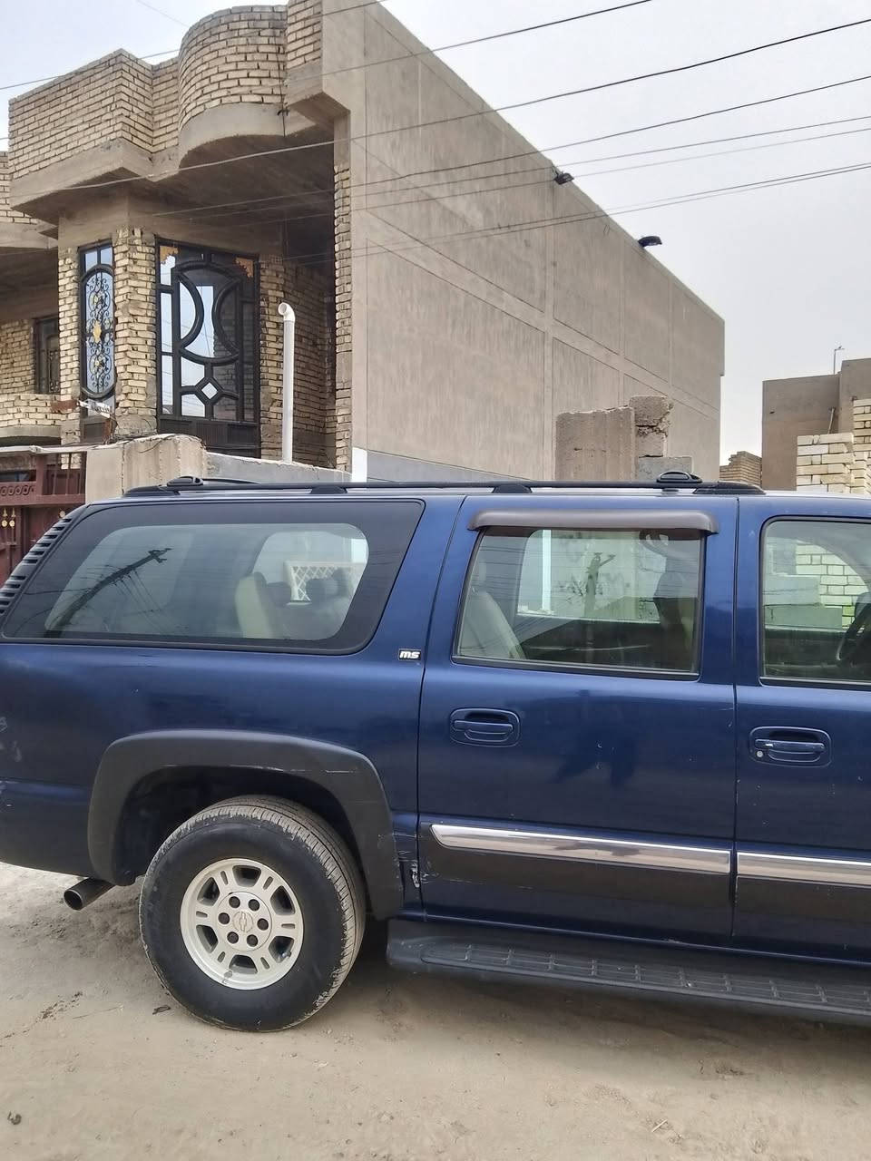 السلام عليكم الفينيه جديده للبيع سياره موديلها 20002 رقم بغداد خصوصي رقم الدولي تحويل مباشر هزه رقم سنويه كله جديد اكفلها السياره من الكصه والنقل الجثه كفاله عامه كشنات كهرباء كاعيه جلد تغليف الكشنات سياره جديده ومكفوله عام ماشيه 134الف مخزونه سعرها 120 وبيها مجال بصيط مكانها بغداد ابو غريب  الاتصال عل هاذا الرقم ما اجاوب عل فيس الرقم بي وات ساب *********** السياره كفاله عامه
