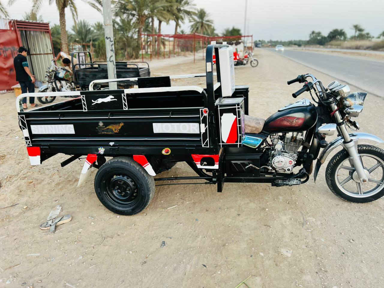 السلام عليكم ستوته البيع موديل 18محرك 19 اوراق اصولي شاصي مكفول ستوته خير من الله جاهزه من كلشي مصبوغه جماليه لا لحيم ولا خياس ابد مكاني بابل الشوملي السعر ١٣٥٠ ***********
