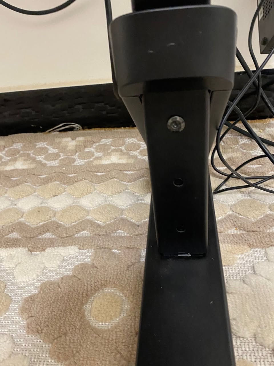 السلام عليكم 
ميز كيمنگ جديد مستعمل اسبوع واحد فقط 
كامل و بتفاصيل كلش حلووة
السعر 130

عنوان / حلة شارع 60
للاستفسار واتساب ***********
