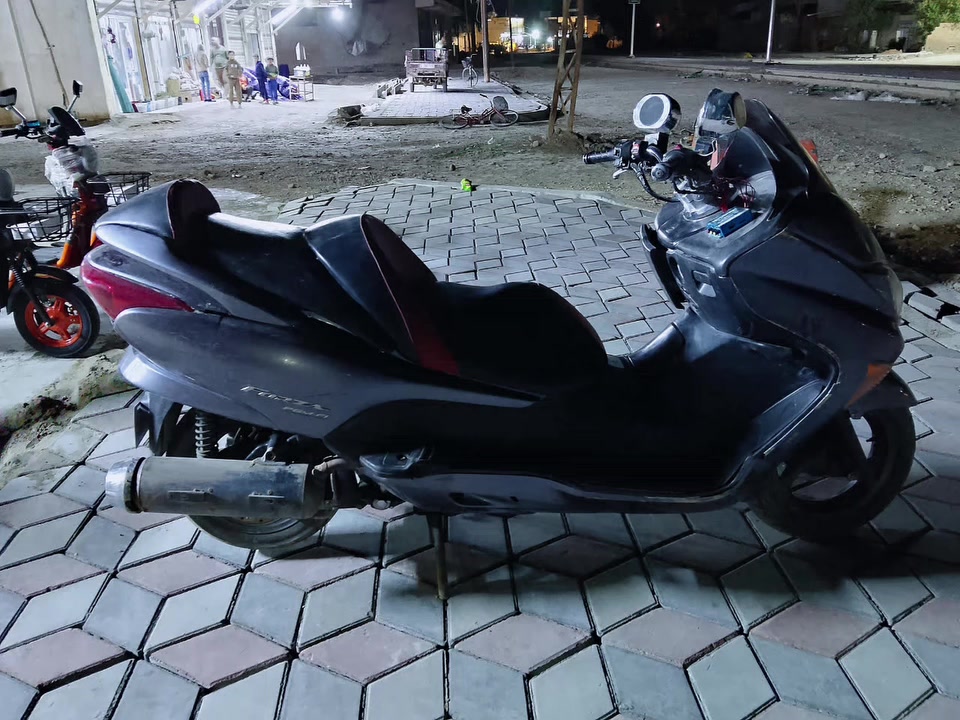 سلام عليكم 👋🏻
َ
 للبيع دراجه هوندا فورزه دراجه حلوه ونضيفه عداد 160 دراجه صار 6 ايام طفت بعد ما شتغلت ابيع الك طافيه
َ
 السعر 350 وبيه مجال للشراي فقط
َ
المكان  ( ديالى الخالص). 
شراي اتصل او مراسله الصفحه الرقم ***********.
