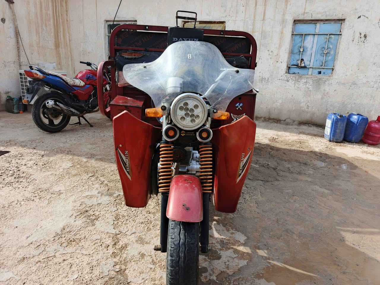 سلام عليكم ستوته البيع موديل 2019 مكفوله ارواق كامل المحرك ما مفتوح المكان واسط العزيزية الاستفسار رقم الهاتف ‏‪0782 552 6451‬‏
