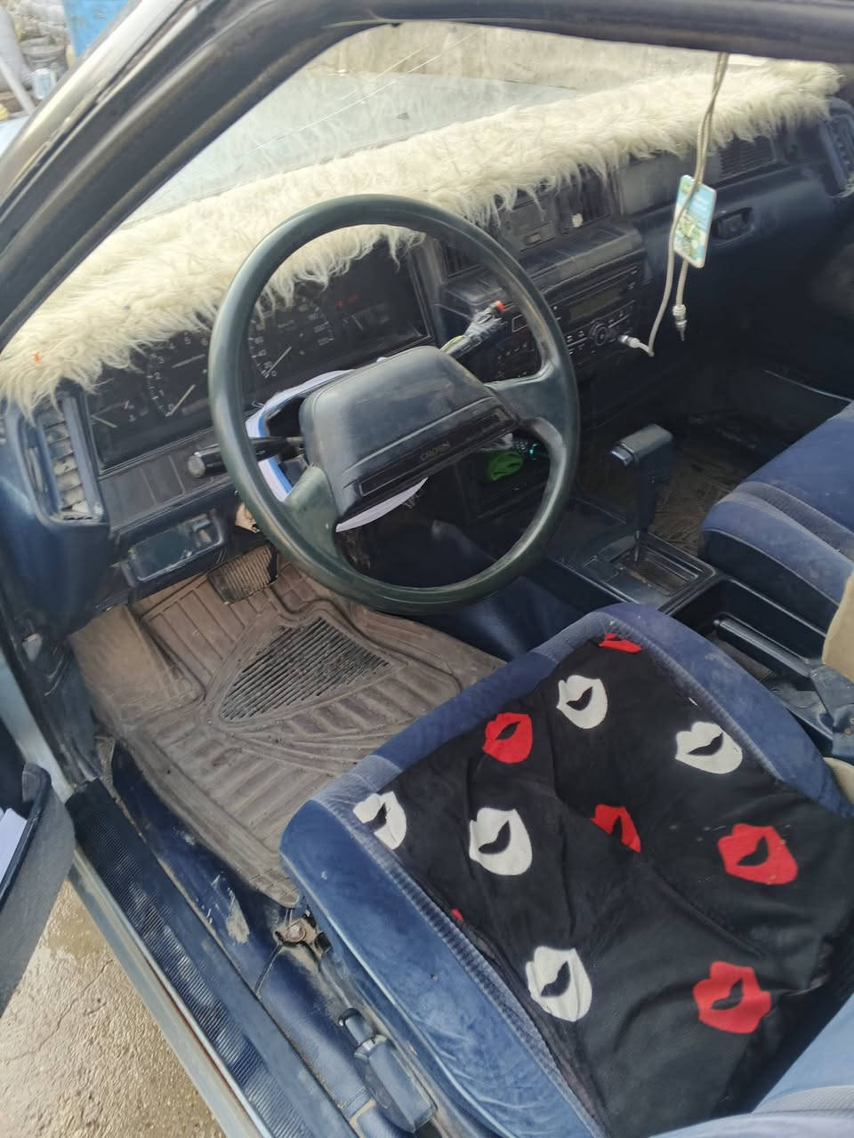 سلام عليكم سياره هارتوب موديل 89 بلاديه من شركه المكان بابل الاتصال علا رقم بغداد  سنويه لنهاية 26 بلاديه يسره من شركه التصال علا رقم ***********
