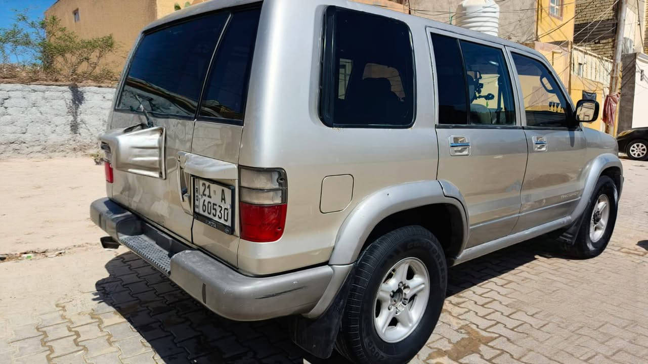 السلام عليكم
...
من رخصت الادمنيه
... 
... 
اسوزه تروبر ستيشن 2001للبيع

محرك بلاد لا تبخير لا تنقيص
كير عادي
تخم تاير امامي جديد
بدون صبغ عل بلاد
تبريد شغال بس دكمه مالته عطلأنه
وستيرن بي شوي ثكل
باقي سياره جاهزه وخير من الله 
السياه احله من الصوره
حداديه 50%
سياره نمره سليمانيه 
مكانها الحالي نجف
المالك بغداد
شرط التحويل 
السعر 55 $ وبيها مجال 
ترهم مراوس حسب القناعه ***********
