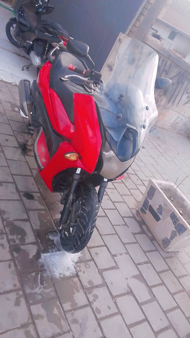 دراجه فاز للبيع بيه ملاحضات بسيطه كفر مكسور موجود سعره مليون مكاني الامين الثانيه رقمي ***********
