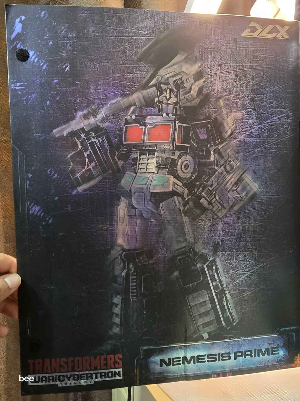 شلونكم عيوني 🤩
متوفر للبيع 
من شخصيات المتحولون 
مجسم لشخصية "نيميسيس برايم" (Nemesis Prime) من سلسلة "ترانسفورمرز: وور فور سايبرترون تريلوجي" (Transformers: War for Cybertron Trilogy) من إنتاج شركة "ثري زيرو (threezero) 
قياس  ٢٥ سم
طبعا المجسم عبارة عن المعدن ثكيل بشكل
يحتوي على اضائة LED في العينين وتجويف الصدر 
كامل الملحقات 
للاستفسار خاص لطفا 
توجد خدمه توصيل لكافة مناطق العراق


**إذا كنت صاحب هذا الإعلان وتريد حذفه لأي سبب، رجاءا أرسل رسالة إلى الدعم الفني**