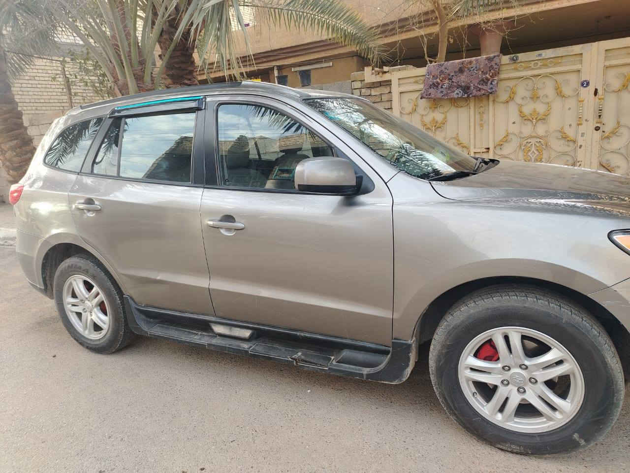 سنتافي 2011
محرك 6 سلندر  3600
وارد امريكي
4 قطع موضح بالسونار المرفق
تدفئة تبريد خير من الله
تخم تاير جديد دوشمة جديد 
ادامة متواصلة
صاحبها الشرعي موجود تريد وكالة تريد تحويل
رقم بغداد الانكليزي سنوية لل 2028 
سعرها 128ورقة وبيها مجال للشراي
كلشي موجود  امامك حتى السونار اقتنع وتعال وتدلل اني مكلف بل نشر خابر صاحبهه وفتهم منه


**إذا كنت صاحب هذا الإعلان وتريد حذفه لأي سبب، رجاءا أرسل رسالة إلى الدعم الفني**