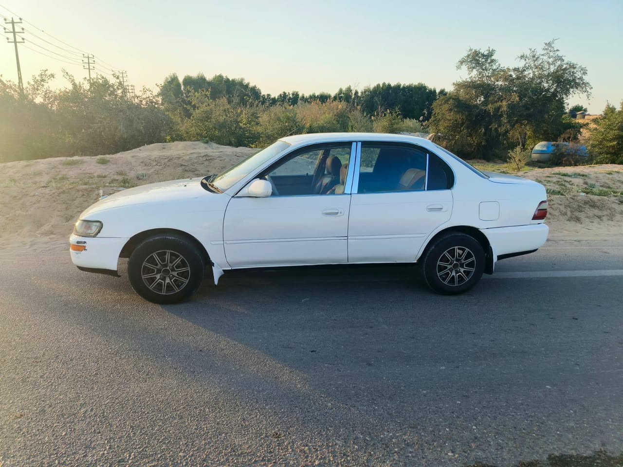 أقر المنشور قبل الاتصال🔃السلام عليكم سيارة كورلا موديل ١٩٩٣ رقم البصره مشروع وطني سنوية لي 28 تحويل مباشر سيارة جديده مكفولة من الگص والنقل الجثه والضربه والصبغ سيارة مال جناي مكينة وكير جديد  كهربائيات شغاله طخم تاير جديد خدادة جديدة السعر 48 وبيه مجال لطيبين مكان السيارة بصره سفوان أنا مكلف بنشر وهذا رقم صاحب السيارة ***********
