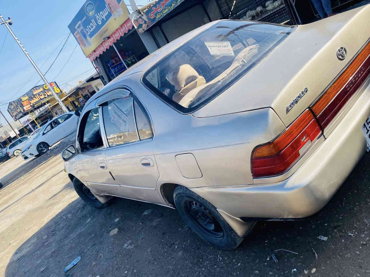 السلام عليكم كورلا 1992 محور رقم انكليزي  تحويل مباشر سنوية لل2028 سيارة نضيفة كير ومحرك نضاف مابيها تبريد ولا تدفئة مصبوغة عام فرن العنوان ديالى شهربان السعر 50 وبيها مجال للشراي للاستفسار***********
