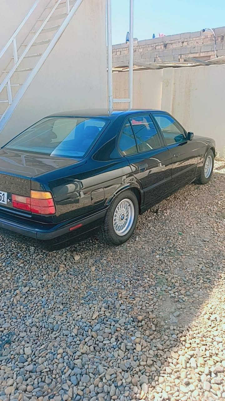 سلام عليكم
سياره للبيع ( BMW ) بي أم موديل 1995 لسيارة جاهزة من كلشي تبريد شغال حداديه جديدة تخم تاير جديد لسيارة مصبوغة عام لجماليه مكينه حجم 525 مسكر اصل لمكينه 
شباب ((سيارة مكفوله من كلشي)) سنويتها (( 2027 )) 
📍📍📍
مكان لسيارة ميسان
للاستفسار اكثر (( *********** )) 
وتساب مفتوح‼️‼️‼️
