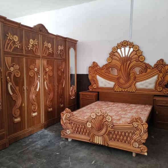 سلام عليكم توجد غرفه نوم مستعمله للبيع صاج عراقي درجة أولى *********** واتساب السعر مليون وربع بيه مجال الغرفة جديده فول نضافه
