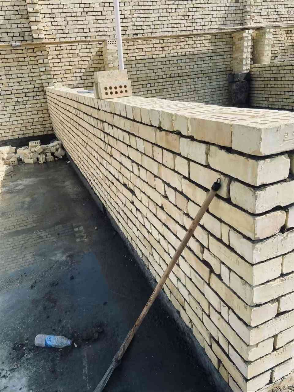 بسم الله الرحمن الرحيم   خلفات بناء2 متفرغين حالين شغل درجة اولى شغل مصاطر وكبان وشاهول شغلي بغداد فقط نشتغل قطعي وعل دبل للسفسار*********** اتصل  وتدلل شغل مثل ما موضح بالصور
