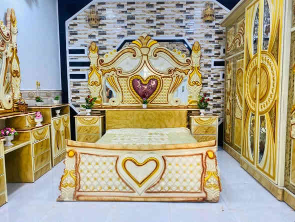 غرفه نوم عراقيه حطاطه درجة اولى نضافه فول استخدام قليل السعر مليون و150بي مجال العنوان الرمانه البعبيد الاتصال ***********
